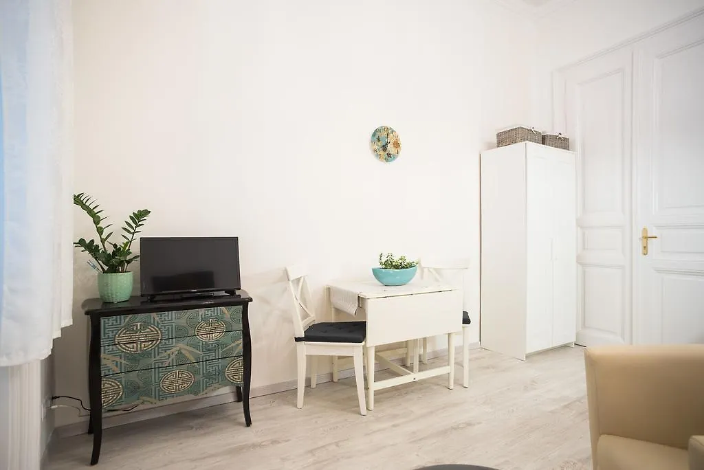 Claudia Apartments Budapest